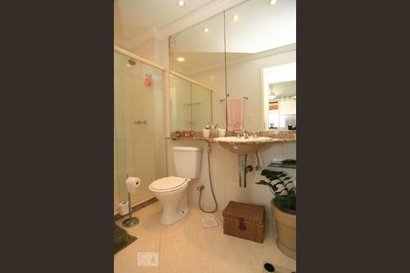 Apartamento à venda com 300m², 4 quartos e 2 vagasBanheiro Social