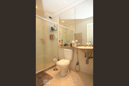 Apartamento à venda com 300m², 4 quartos e 2 vagasBanheiro da Suíte