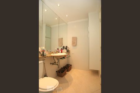 Apartamento à venda com 300m², 4 quartos e 2 vagasBanheiro da Suíte