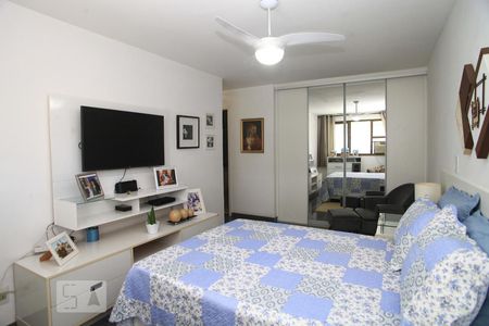 Apartamento à venda com 300m², 4 quartos e 2 vagasSuíte