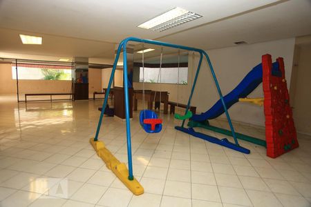 Apartamento à venda com 300m², 4 quartos e 2 vagasÁrea Comum - Playground