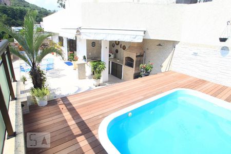 Apartamento à venda com 300m², 4 quartos e 2 vagasPiscina