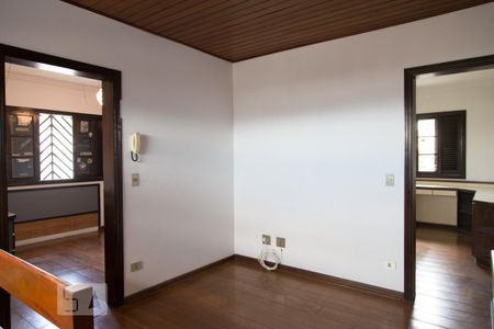 Casa à venda com 326m², 4 quartos e 5 vagasMezzanino