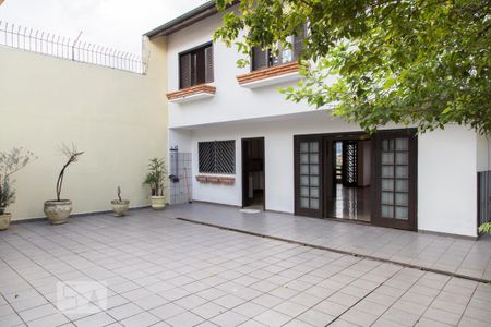 Casa à venda com 326m², 4 quartos e 5 vagasQuintal