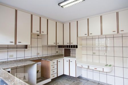 Casa à venda com 326m², 4 quartos e 5 vagasCozinha