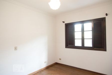 Casa à venda com 326m², 4 quartos e 5 vagasSuite
