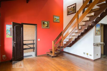 Sala  de casa à venda com 4 quartos, 326m² em Jardim Santa Mena, Guarulhos