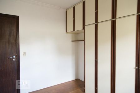 Casa à venda com 326m², 4 quartos e 5 vagasSuite 2
