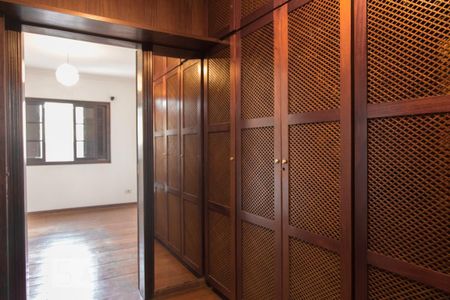 Casa à venda com 326m², 4 quartos e 5 vagasCloset da Suite