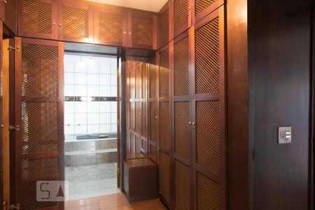 Casa à venda com 326m², 4 quartos e 5 vagasCloset da Suite
