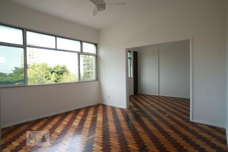 Apartamento à venda com 136m², 4 quartos e sem vagaSala