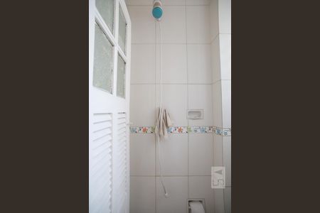 Apartamento à venda com 136m², 4 quartos e sem vagaBanheiro de Serviço