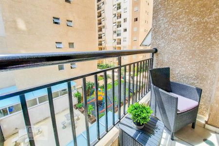 Apartamento à venda com 56m², 2 quartos e 1 vaga Apartamento à venda com 56m², 2 quartos e 1 vagaVaranda