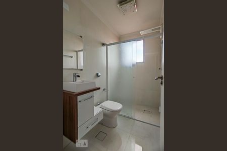 Apartamento para alugar com 65m², 2 quartos e 1 vaga Apartamento para alugar com 65m², 2 quartos e 1 vagaBanheiro