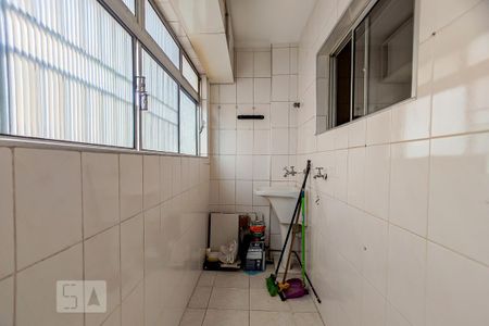 Área de Serviço de apartamento para alugar com 2 quartos, 65m² em Jaguaribe, Osasco