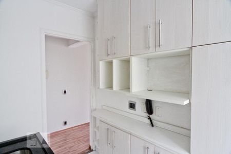 Cozinha de apartamento para alugar com 2 quartos, 55m² em Carandiru, São Paulo