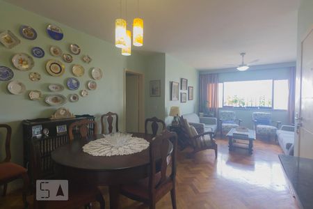 Apartamento à venda com 120m², 3 quartos e 1 vaga Apartamento à venda com 120m², 3 quartos e 1 vagaSala