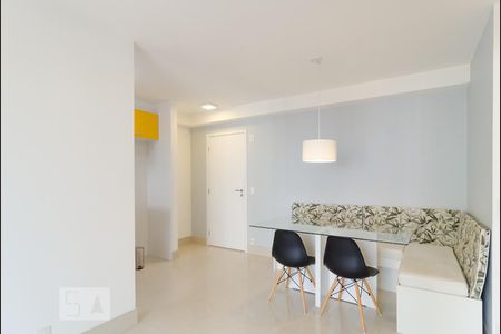 Apartamento para alugar com 64m², 2 quartos e 2 vagasSala