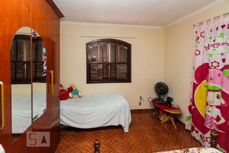 Casa à venda com 166m², 3 quartos e 2 vagasQuarto