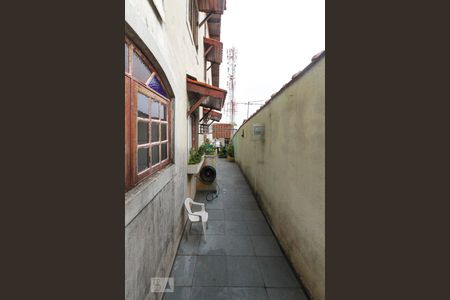 Casa à venda com 166m², 3 quartos e 2 vagasCorredor