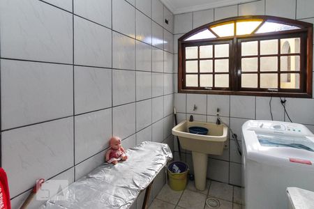 Casa à venda com 166m², 3 quartos e 2 vagasÁrea de Serviço