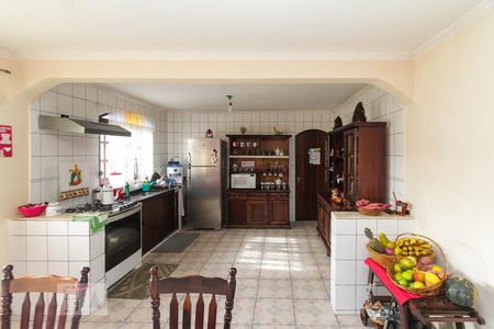 Casa à venda com 166m², 3 quartos e 2 vagasCozinha