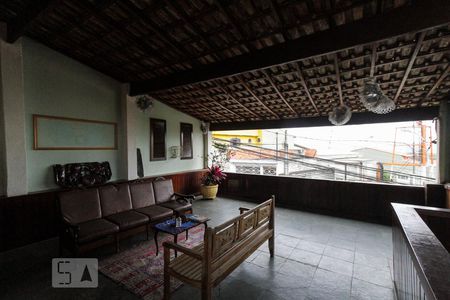 Casa à venda com 166m², 3 quartos e 2 vagasTerraço