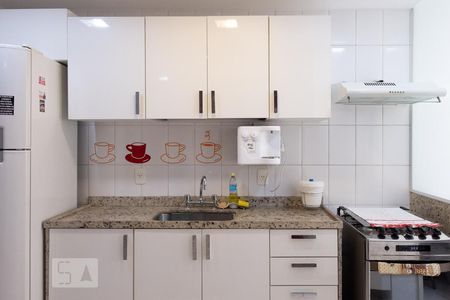 Apartamento à venda com 96m², 3 quartos e 2 vagasCozinha