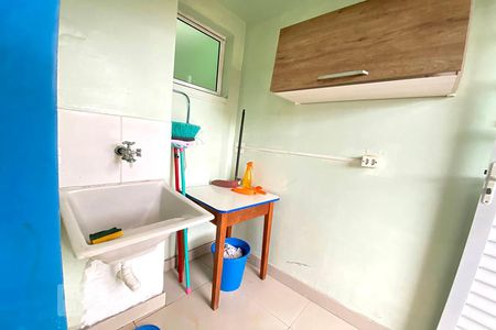 Casa de condomínio à venda com 56m², 2 quartos e 1 vaga Casa de condomínio à venda com 56m², 2 quartos e 1 vagaLavanderia