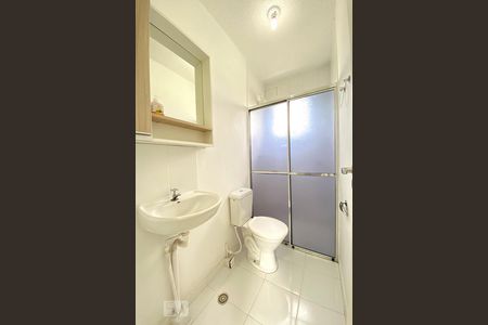 Casa de condomínio à venda com 56m², 2 quartos e 1 vaga Casa de condomínio à venda com 56m², 2 quartos e 1 vagaBanheiro