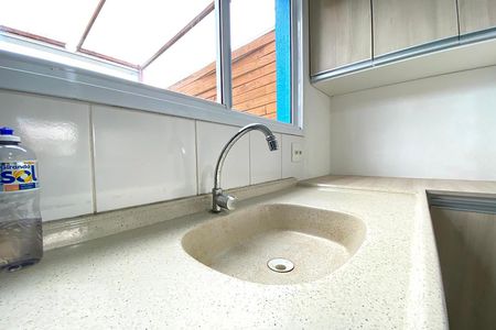 Casa de condomínio à venda com 56m², 2 quartos e 1 vaga Casa de condomínio à venda com 56m², 2 quartos e 1 vagaCozinha