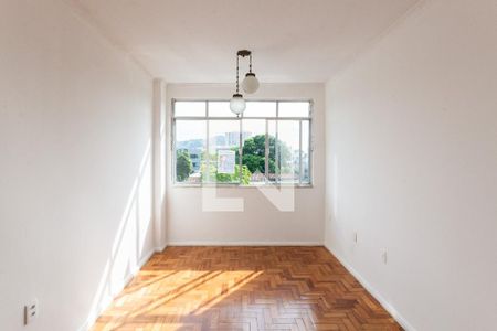 Apartamento à venda com 80m², 3 quartos e 1 vagaSala