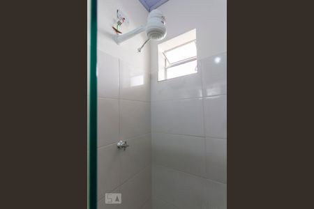 Banheiro de kitnet/studio para alugar com 1 quarto, 30m² em Americanópolis, São Paulo
