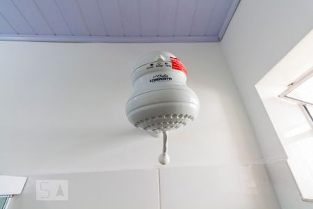 Banheiro de kitnet/studio para alugar com 1 quarto, 30m² em Americanópolis, São Paulo
