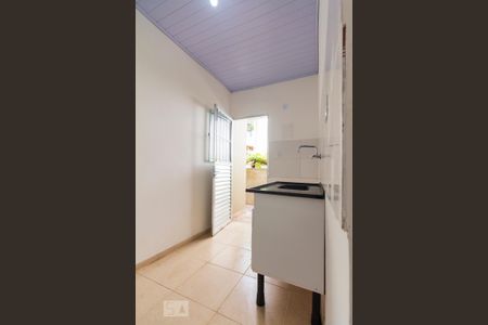 Cozinha de kitnet/studio para alugar com 1 quarto, 30m² em Americanópolis, São Paulo