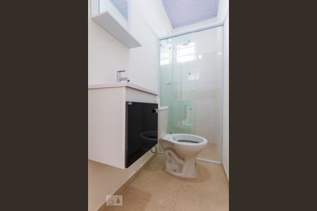 Banheiro de kitnet/studio para alugar com 1 quarto, 30m² em Americanópolis, São Paulo