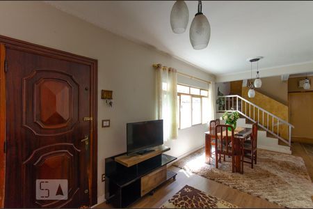 Sala de casa para alugar com 3 quartos, 125m² em Vila Frugoli, São Paulo