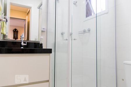 Banheiro da Suíte de apartamento à venda com 2 quartos, 100m² em Vila Curuçá, Santo André