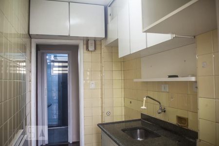 Cozinha de apartamento para alugar com 1 quarto, 42m² em Consolação, São Paulo