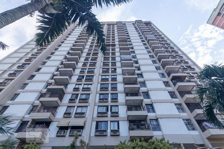 Apartamento para alugar com 260m², 3 quartos e 3 vagasFachada