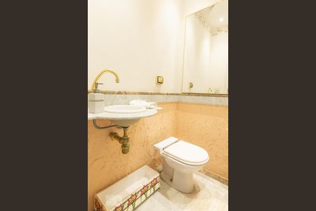 Apartamento para alugar com 260m², 3 quartos e 3 vagasLavabo 1