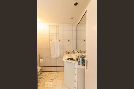 Apartamento para alugar com 260m², 3 quartos e 3 vagasBanheiro da Suíte 3