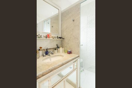 Apartamento para alugar com 260m², 3 quartos e 3 vagasBanheiro da Suíte 1