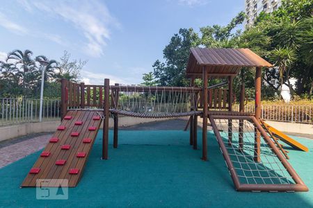 Apartamento para alugar com 260m², 3 quartos e 3 vagasÁrea Comum - Parquinho