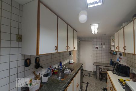 Apartamento para alugar com 260m², 3 quartos e 3 vagasCozinha