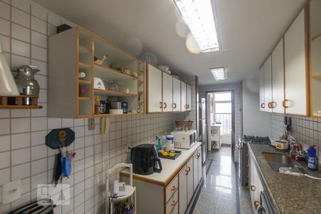 Apartamento para alugar com 260m², 3 quartos e 3 vagasCozinha