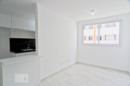 Sala de Apartamento com 2 quartos, 43m² Jardim Iris 