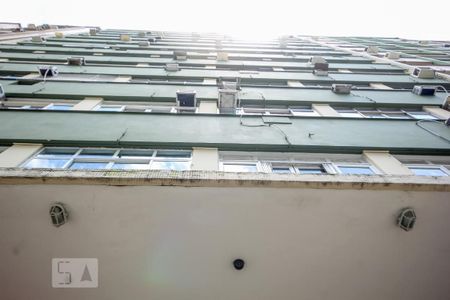 Apartamento à venda com 48m², 1 quarto e sem vagaFachada