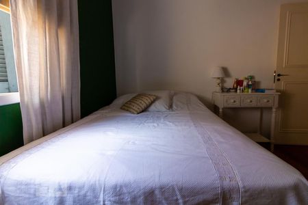 Casa à venda com 320m², 4 quartos e 5 vagas Casa à venda com 320m², 4 quartos e 5 vagasQuarto 2