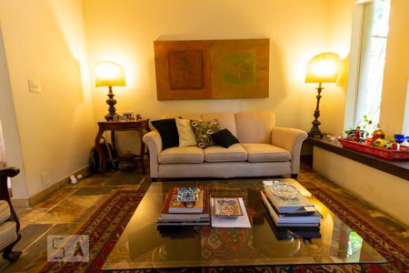 Sala de casa à venda com 4 quartos, 320m² em Itaim Bibi, São Paulo